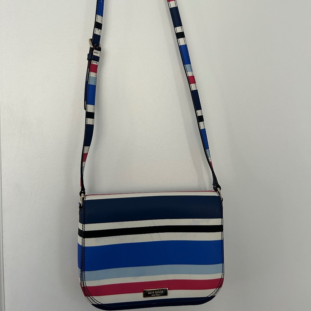 Kate Spade New York Laurel Way Large Carsen Printed Stripes Crossbody Bag